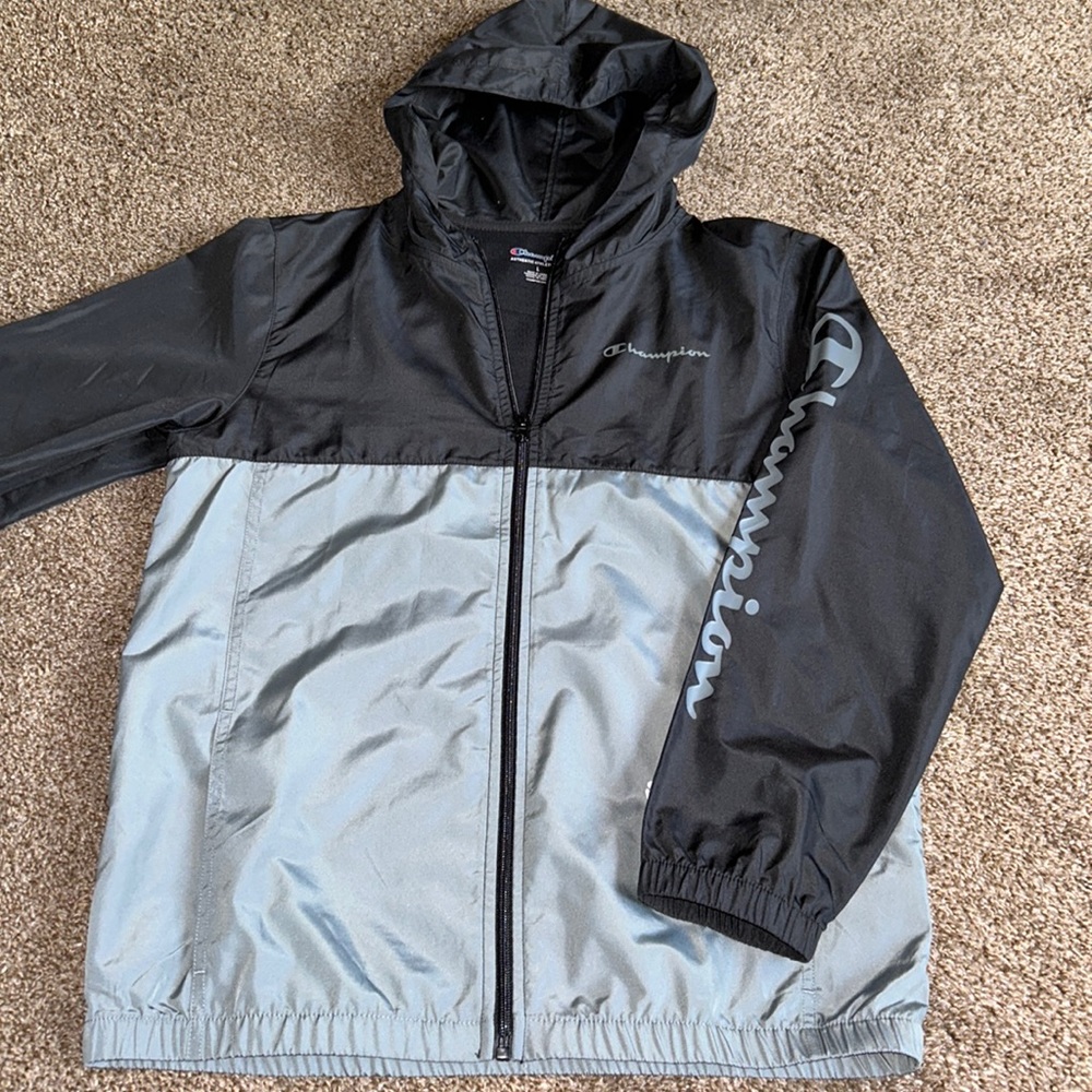 New Champion Windbreaker size L